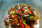 鲜香可口的双椒茶树菇大餐（多样变化，美味不断升级）