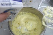 杏仁天使蛋糕的制作方法（杏仁味融入的轻盈蛋糕，让你的味蕾沉醉其中）