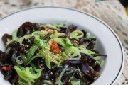 鲜美莴笋木耳炒大虾（家常美食做法，口感清爽味美）