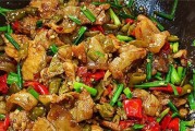 酸菜炒辣椒，香辣可口