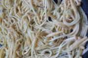香煎金针菇的做法（简单易学，香味四溢）