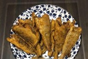 酥香小黄花鱼的制作方法（如何烹饪出酥香可口的小黄花鱼）