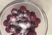杨梅冰棒的制作方法（享受夏日美味的健康零食）
