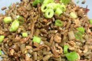 酸缸豆鸡丁的制作方法（传统川菜经典，学会做一道酸辣口感十足的酸缸豆鸡丁！）