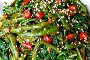 香气扑鼻的空心菜拌法（以香拌空心菜，味蕾大开！）