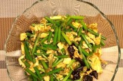 蒜薹鸡蛋炒木耳，美味又健康（营养丰富的家常小炒菜）