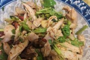 手撕酱兔肉制作秘籍（美味佳肴——手撕酱兔肉的做法详解）