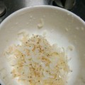 香菇白菜虾皮包的制作方法（做法简单易学，口感鲜美，营养丰富）