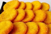 轻松DIY小南瓜点心（以小南瓜为原料，手工制作健康营养的点心）