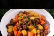 五花肉烧胡萝卜