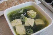 暖心好味-裙带菜鸡蛋豆腐汤（家常营养，简单易做）