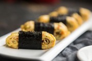 教你做美味的肉松海苔玉子烧（简单易学的烹饪方法，让你秒变大厨）