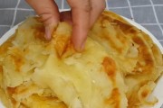 手工制作美味烙饼（从配料到烹饪，轻松做出美味烙饼）
