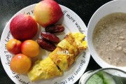轻松自制燕麦油桃小饼（健康美味，营养双倍）