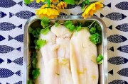 教你如何制作美味的以什锦龙利鱼盖饭（简单步骤，让你轻松打造诱人口感）