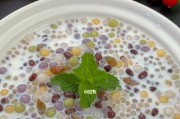 手把手教你制作美味的以西米羹粥（以西米羹粥的做法与技巧分享，让你轻松做出口感细腻的甜品）
