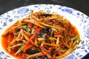 青红椒炒茄丝的做法（家庭美食，色香味俱佳）