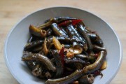美食分享（清炒和红烧，让你品尝不一样的鳝鱼美味）