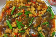 肉末红薯粉汤的做法（家常美味，营养丰富）