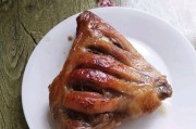 微波烤鸭腿的制作方法（简单易行的美食享受）
