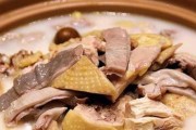 药膳养生鸡的做法（让营养丰富的草药为鸡肉加持）