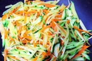 素炒新三丝，清爽又美味！（鲜蔬搭配营养丰富，酱料调制味道佳。）
