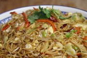 美味可口的炒QQ面（掌握制作技巧，让你也能轻松做好！）