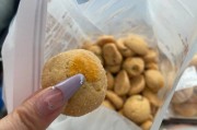 手工制作椰香提子酥（香气四溢的小点心）