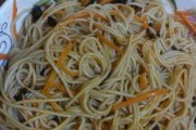 鸭肉凉面的制作方法（品尝夏日清凉，营养健康不失口感）