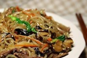 清淡营养，素炒杂菜丁（以素为主，味道不减，简单易做）