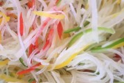 五彩缤纷凉拌菜，让你拥有美味健康的口感（15道口感鲜美的凉拌菜，美味瘦身两不误）