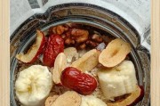 轻盈健康的燕麦水果餐（丰富多彩的健康生活方式）