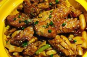 以肉焖蟹的做法，让您品尝海鲜的美味（用新鲜海鲜和传统调料，烹制出口感鲜美的肉焖蟹）