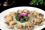 以蒜蓉粉丝蒸鲜鲍，美味健康又简单