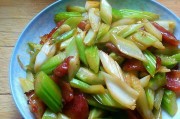 美味野芹菜炒香肠（家常菜谱，简单易学，营养美味）