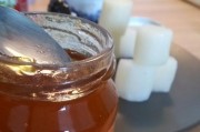自制杏子果酱——让味蕾尽情享受甜蜜（传统制作方法教程，体验美味无限的味觉旅程）
