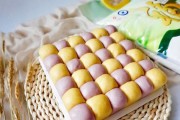 双色小馒头的制作方法（用简单的材料做出美味的小馒头）