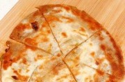 如何制作美味的香葱肉馅饼（传统美食的制作方法和技巧）