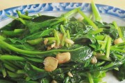清炒芥兰，健康美味又简单！（以清炒芥兰为例，教你做出一道好吃又健康的菜品。）