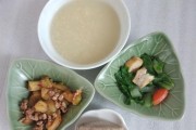 小白菜小米糊的做法分享（营养丰富的家常美食，以小米为主材制作的小白菜小米糊）