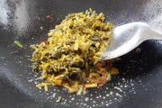 雪菜烧黄鱼（健康美味的佳肴）