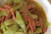 玉米火腿炒青瓜——快捷美味的家常菜（做法简单，清爽可口，适合任何人群享用）