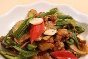 湘式小炒五花肉的做法（从选材到烹饪，一步步教你做出香气扑鼻的湘式小炒五花肉）