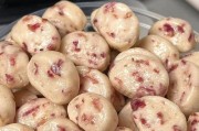 手把手教你做甜馒头点心（用简单材料，制作美味点心；甜馒头的奥妙你知道吗？）