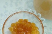 如何自制网红波霸珍珠奶茶（掌握制作技巧，味道更好，价格更实惠）