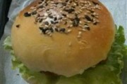 DIY美食（美味双倍享受，尝尽肉质与酱料的完美融合）