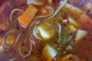 五彩缤纷的素臊子——一道美味又健康的素食佳肴（以多种蔬菜为主料，香气扑鼻，口感绵软，营养丰富）