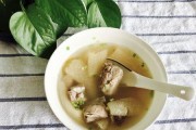 竹荪排骨汤的营养和制作方法（营养丰富的竹荪排骨汤——让你健康喝汤）