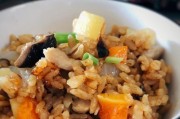 土豆火腿焖饭的做法（美味营养，简单易做）