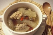 竹荪豆腐卷的制作方法（营养美味的自制卷菜）